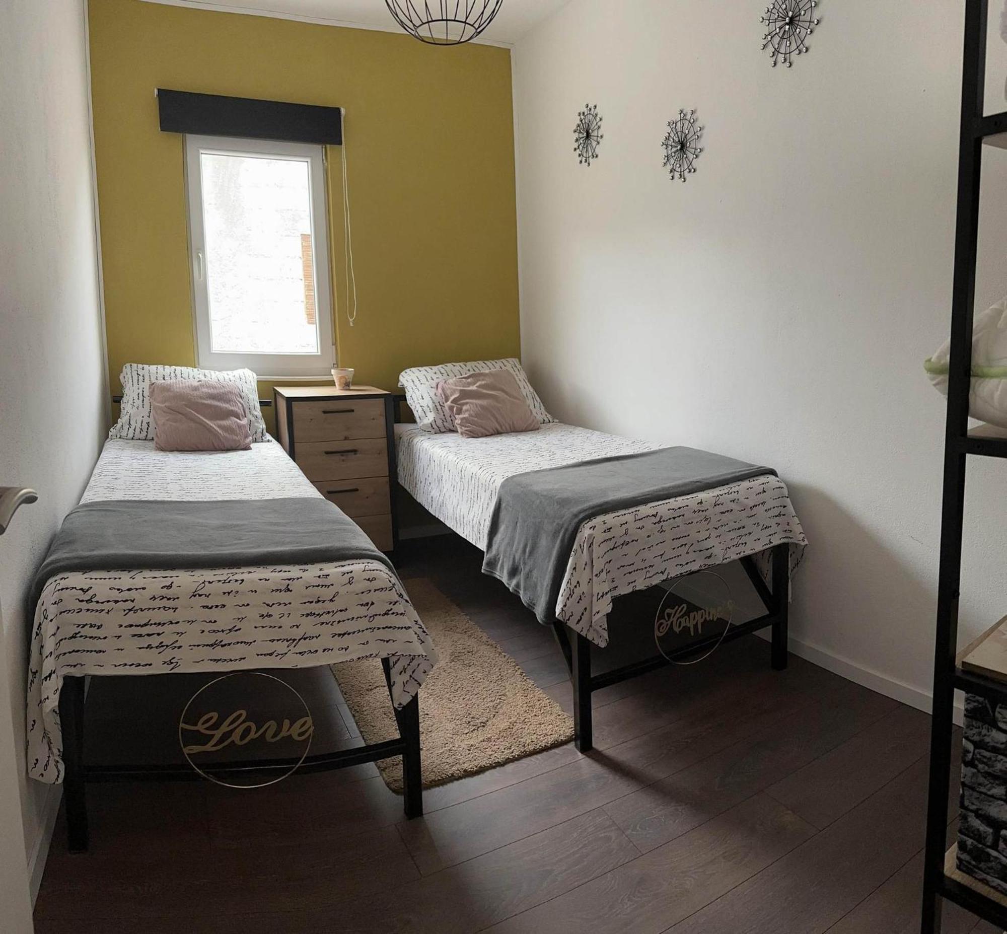 Holiday Home Chester With Heated Pool Каштела Экстерьер фото