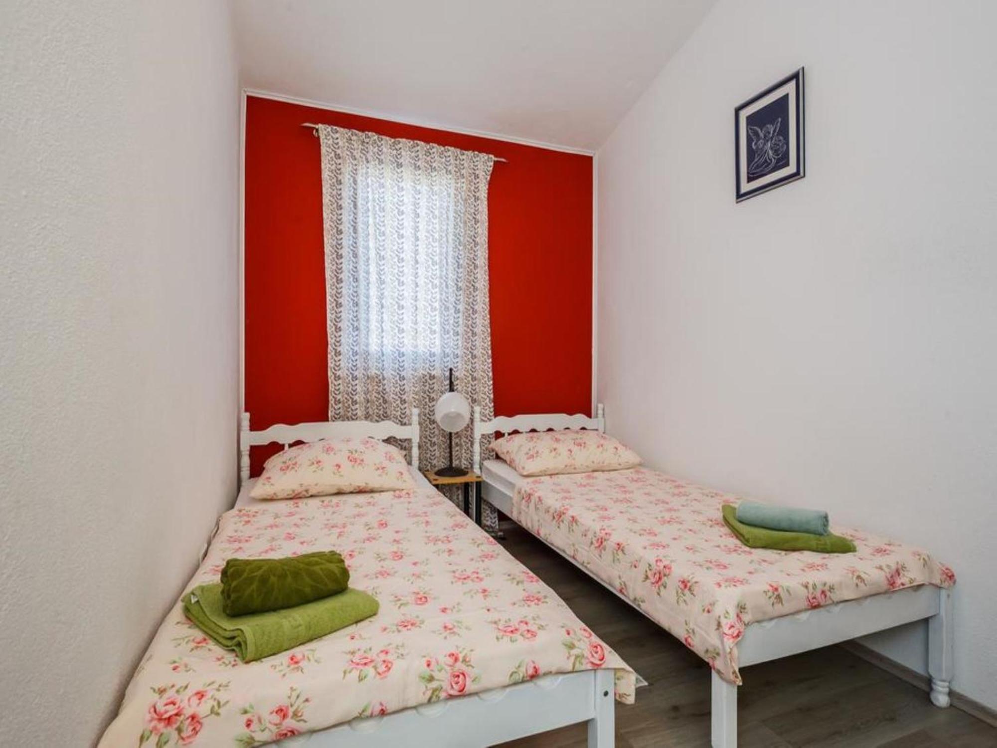 Holiday Home Chester With Heated Pool Каштела Номер фото