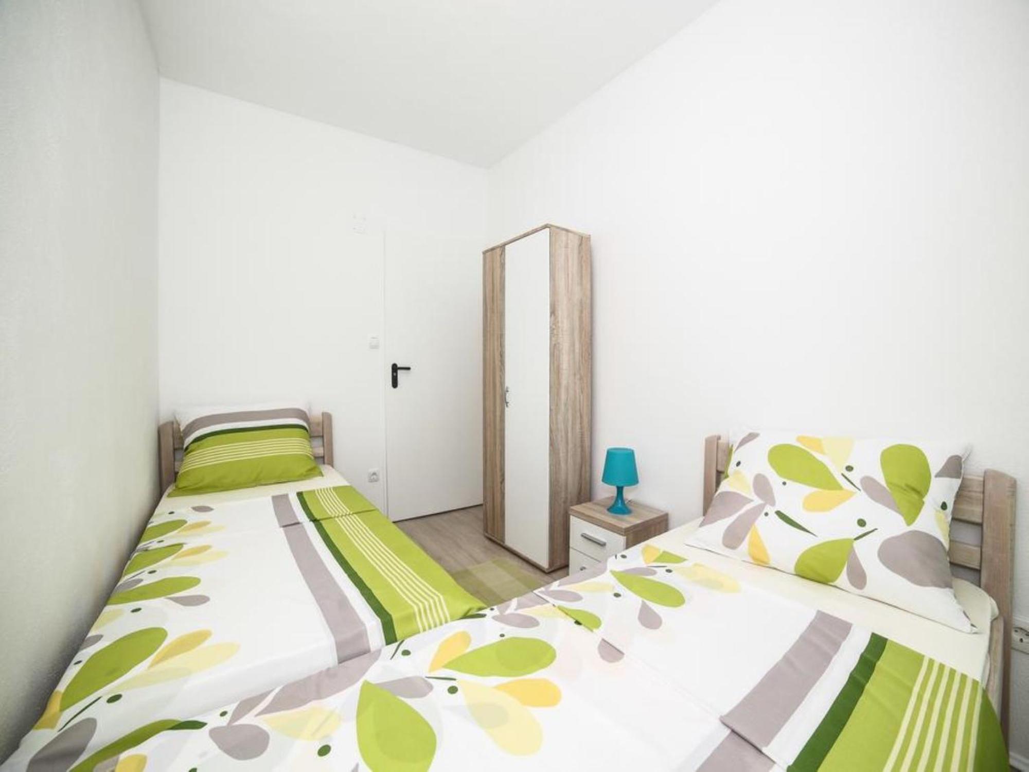 Holiday Home Chester With Heated Pool Каштела Номер фото
